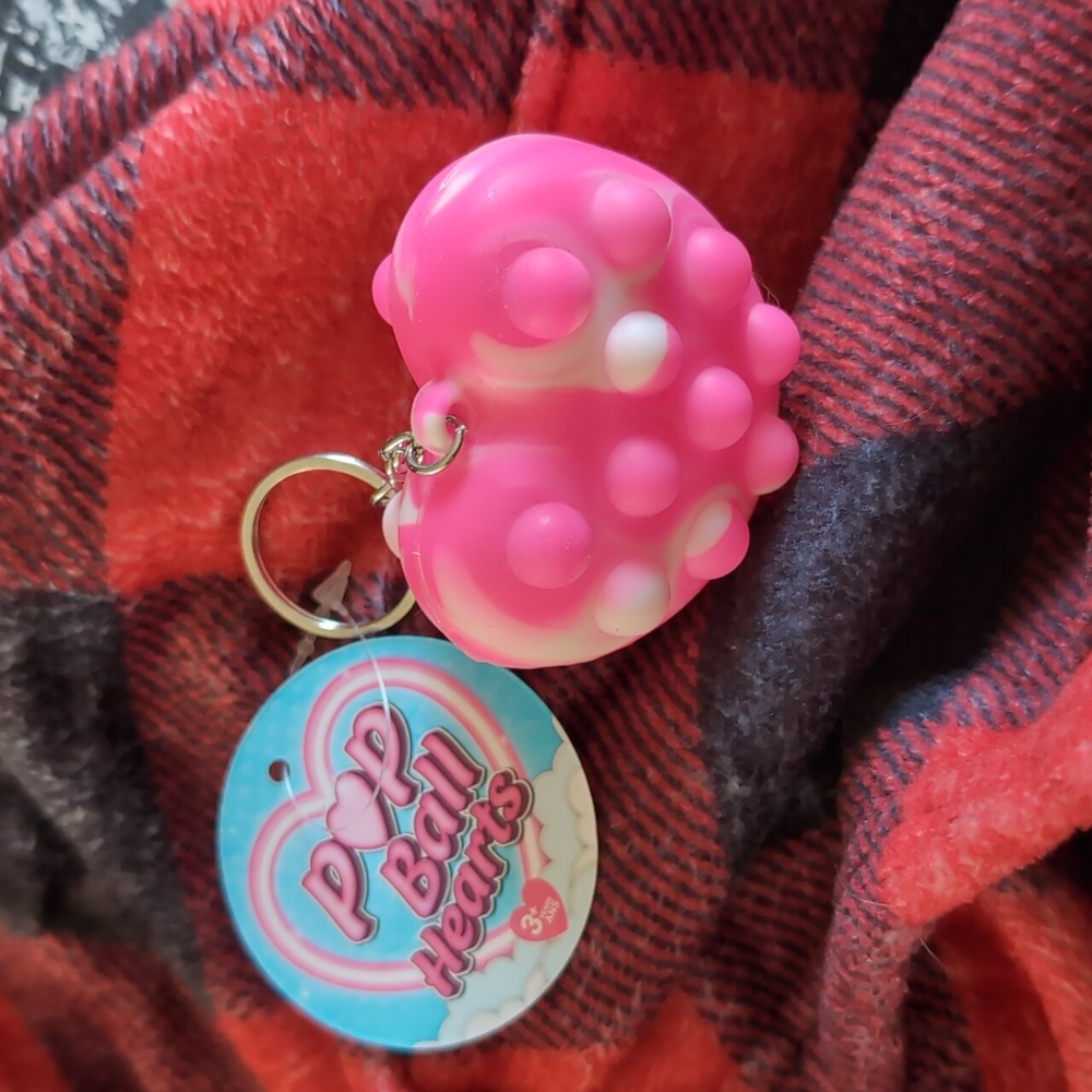 2$ Add On⭐Pop ball hearts keychain